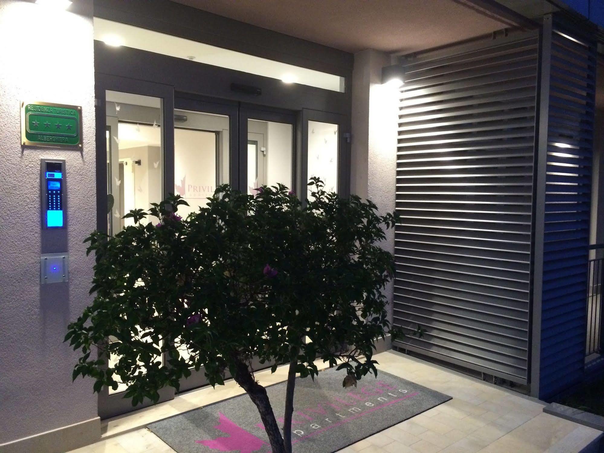 Privilege Apartments Vimercate Esterno foto