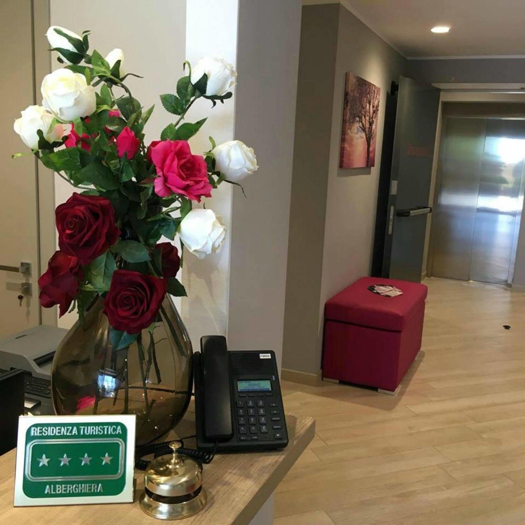 Privilege Apartments Vimercate Esterno foto